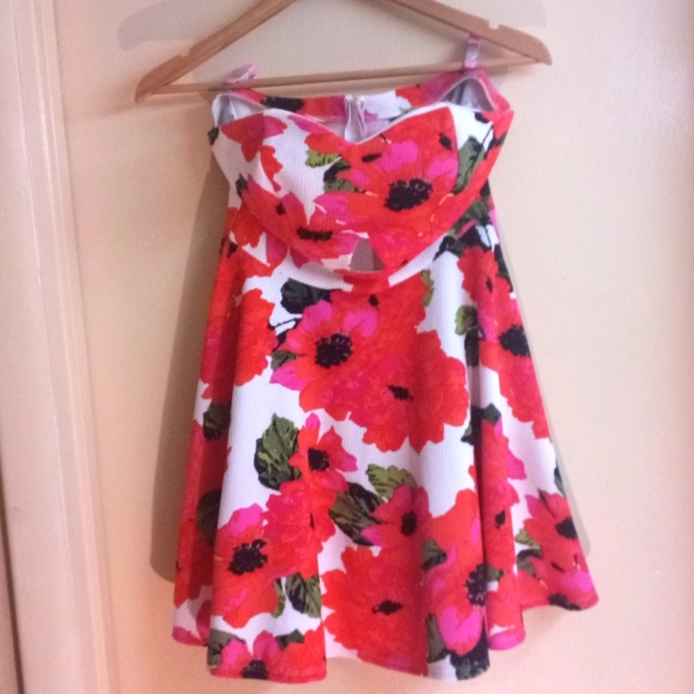 Windsor small short strapless dress